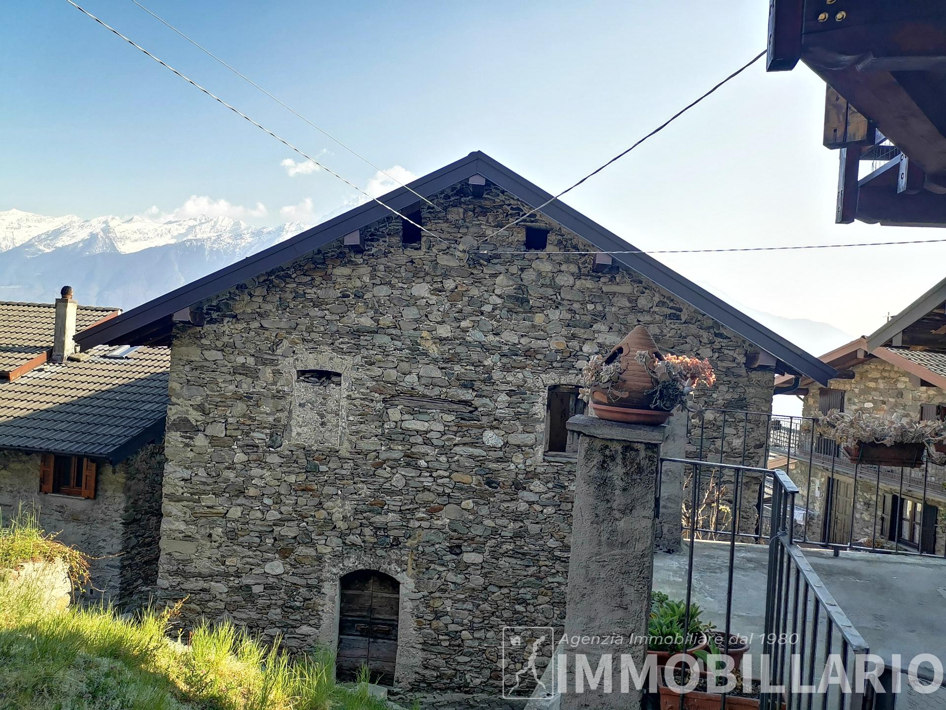 Porzione di casa in caratteristico borgo Sorico 1