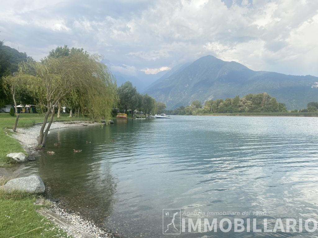 Villa o casa singola a Gera Lario