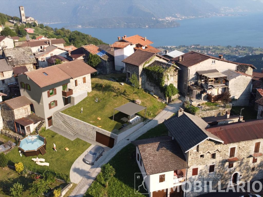 Casa da ristrutturare sul lago di Como